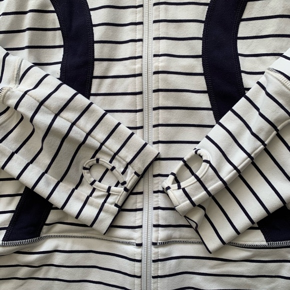 💗Lululemon In Stride Jacket💗 - Picture 6 of 9